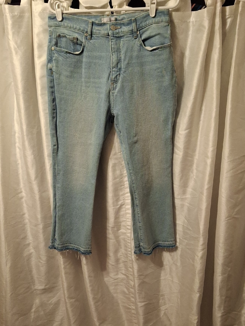 LOFT Light Wash Cropped Ankle Jeans